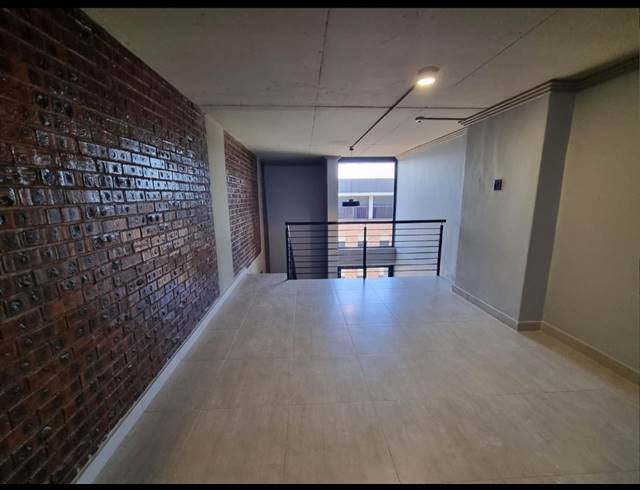 2 BEDROOM APARTMENT FOR SALE IN UMHLANGA RIDGE